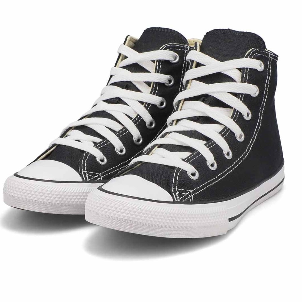 Black girls converse shoes